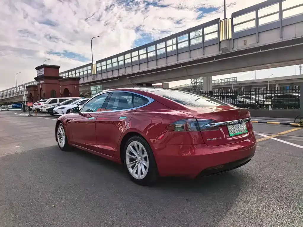 Tesla Model S 2024 из CN, фото 5
