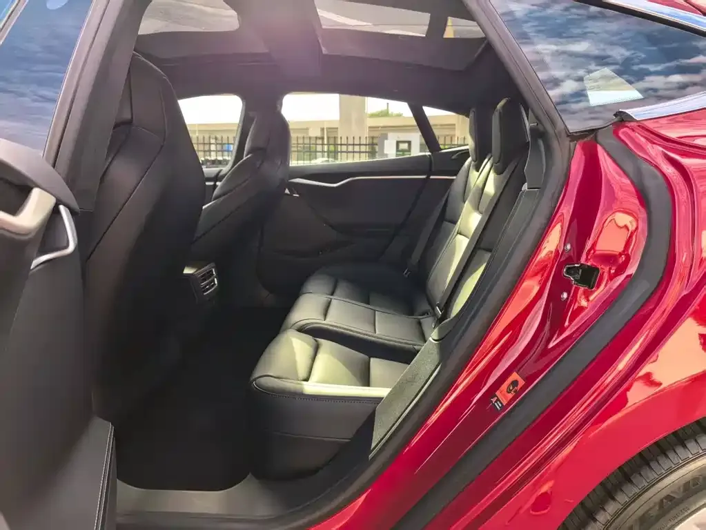 Tesla Model S 2024 из CN, фото 9