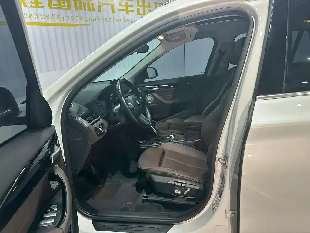 BMW X1 2021 из CN, фото 4