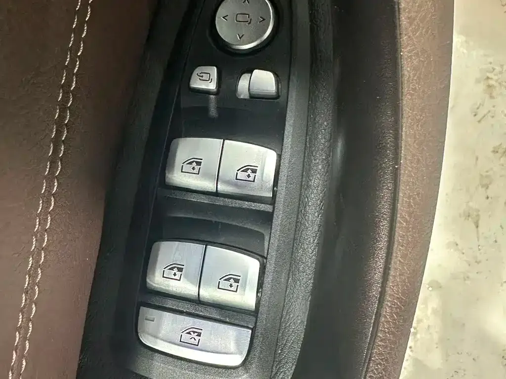 BMW X1 2021 из CN, фото 5