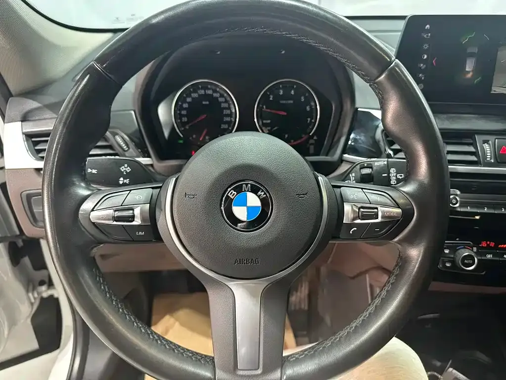 BMW X1 2021 из CN, фото 9