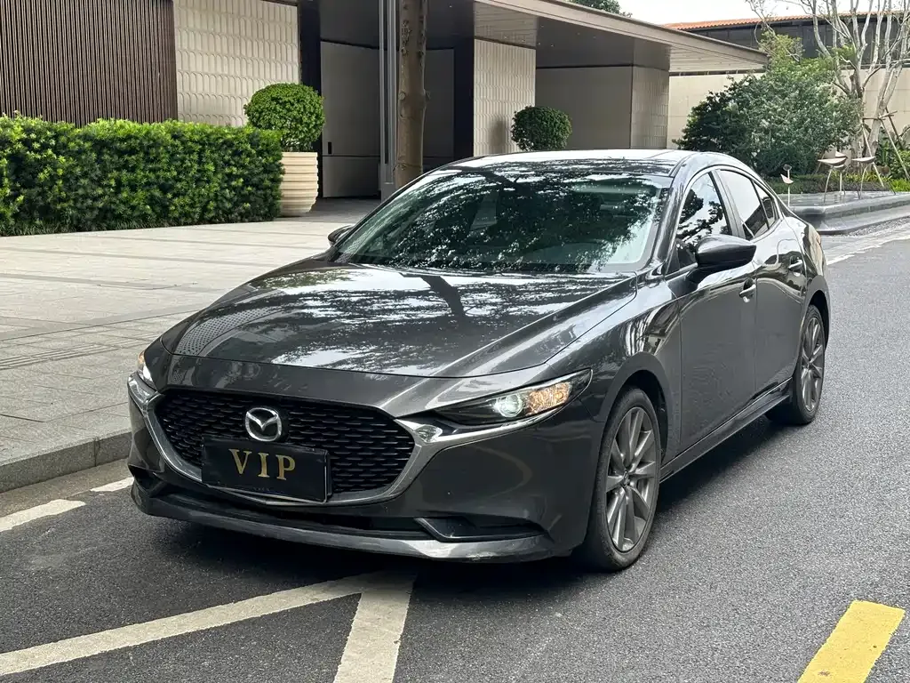 Mazda 3 Axela 2022 из CN, фото 1