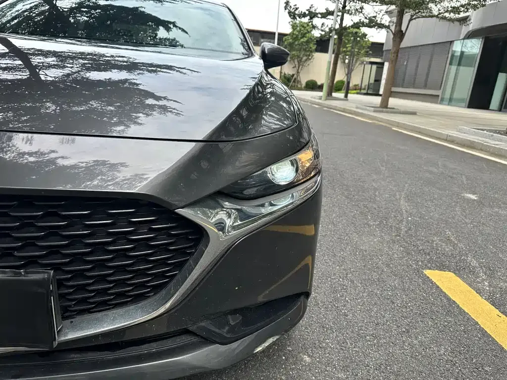Mazda 3 Axela 2022 из CN, фото 4