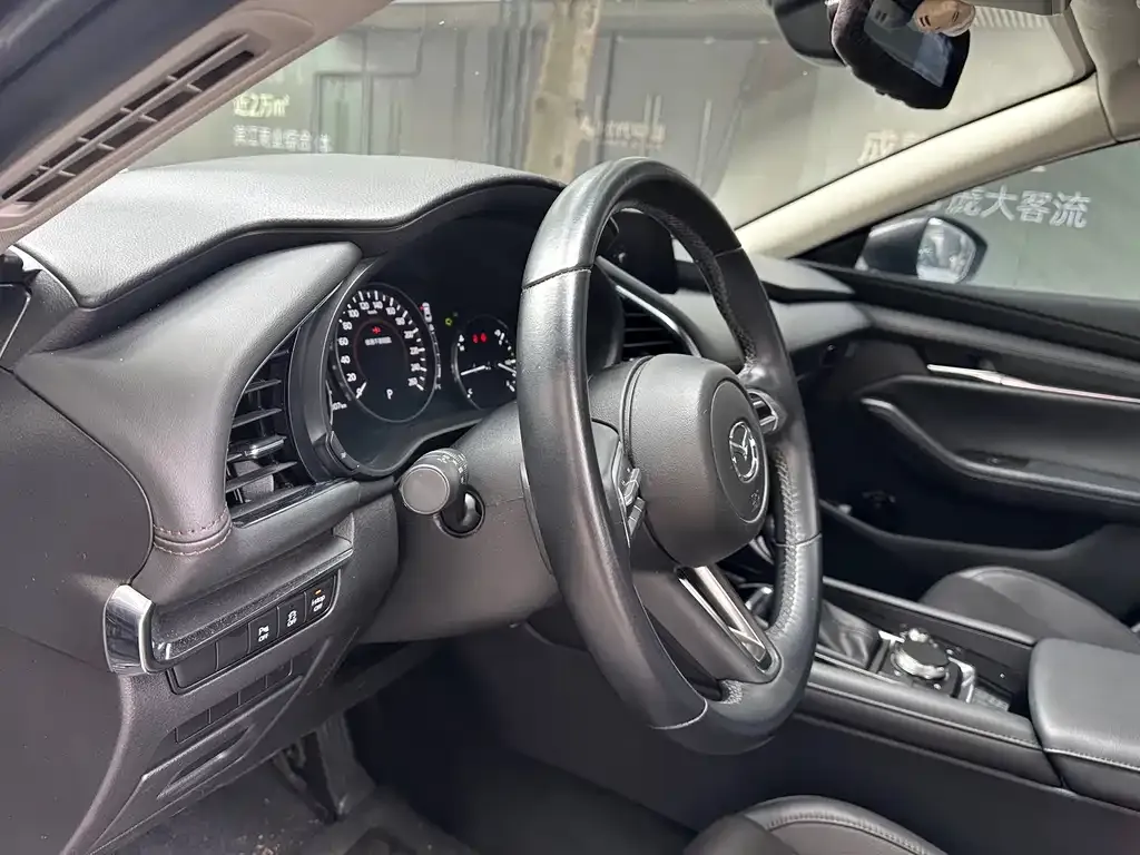 Mazda 3 Axela 2022 из CN, фото 8