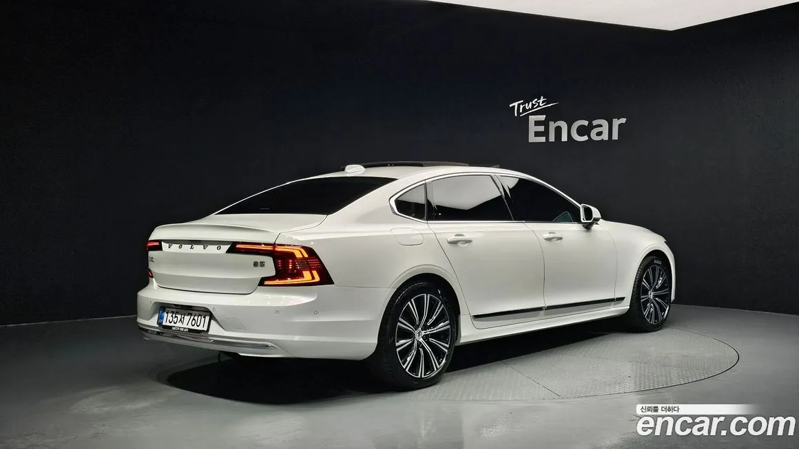 Volvo S90 2025 из KR, фото 2