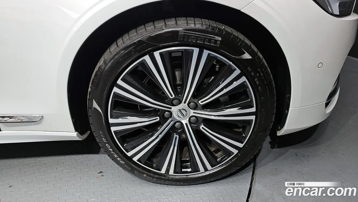 Volvo S90 2025 из KR, фото 5