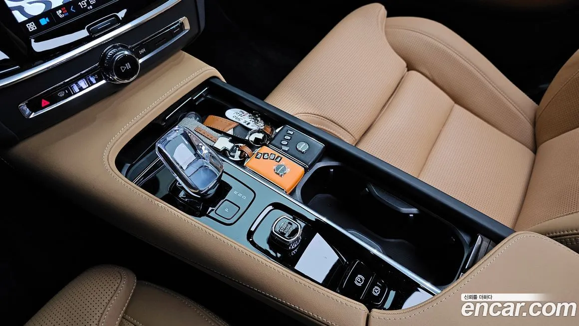Volvo S90 2025 из KR, фото 9