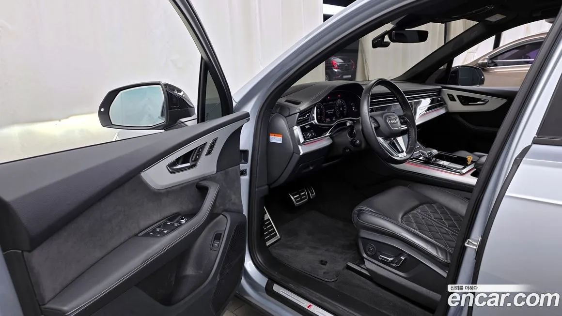 Audi Q7 2023 из KR, фото 10
