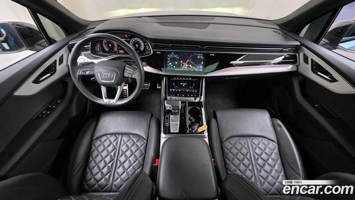 Audi Q7 2023 из KR, фото 7