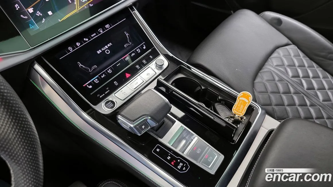 Audi Q7 2023 из KR, фото 9