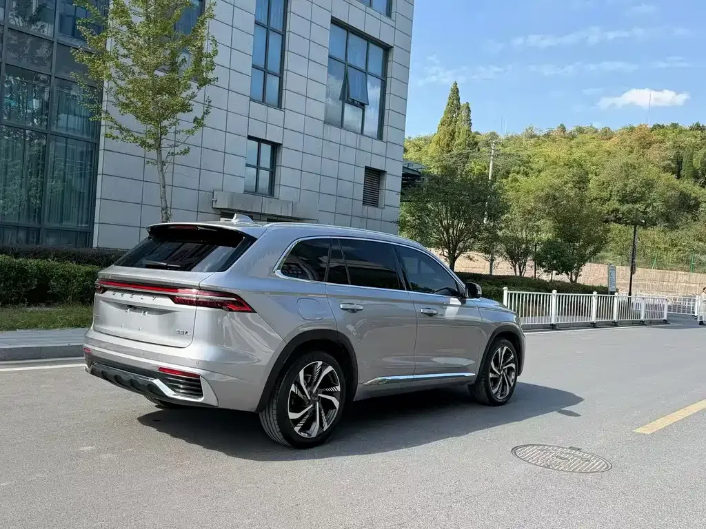 Geely Xingyue L — фото 6