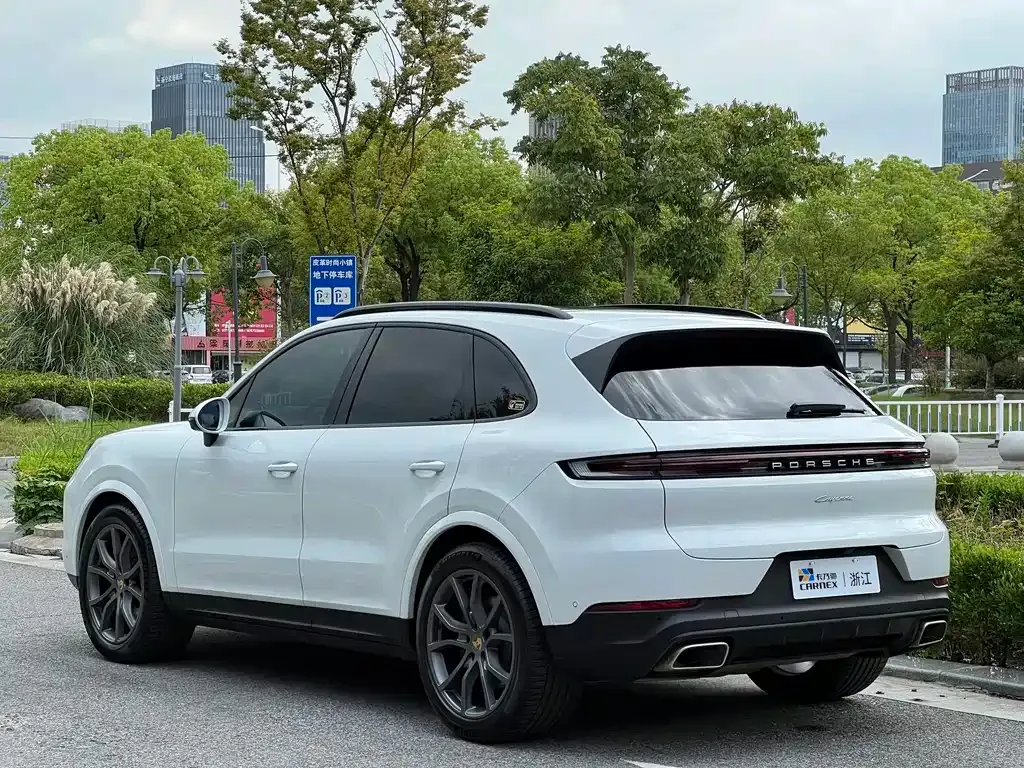 Porsche Cayenne 2025 из CN, фото 5