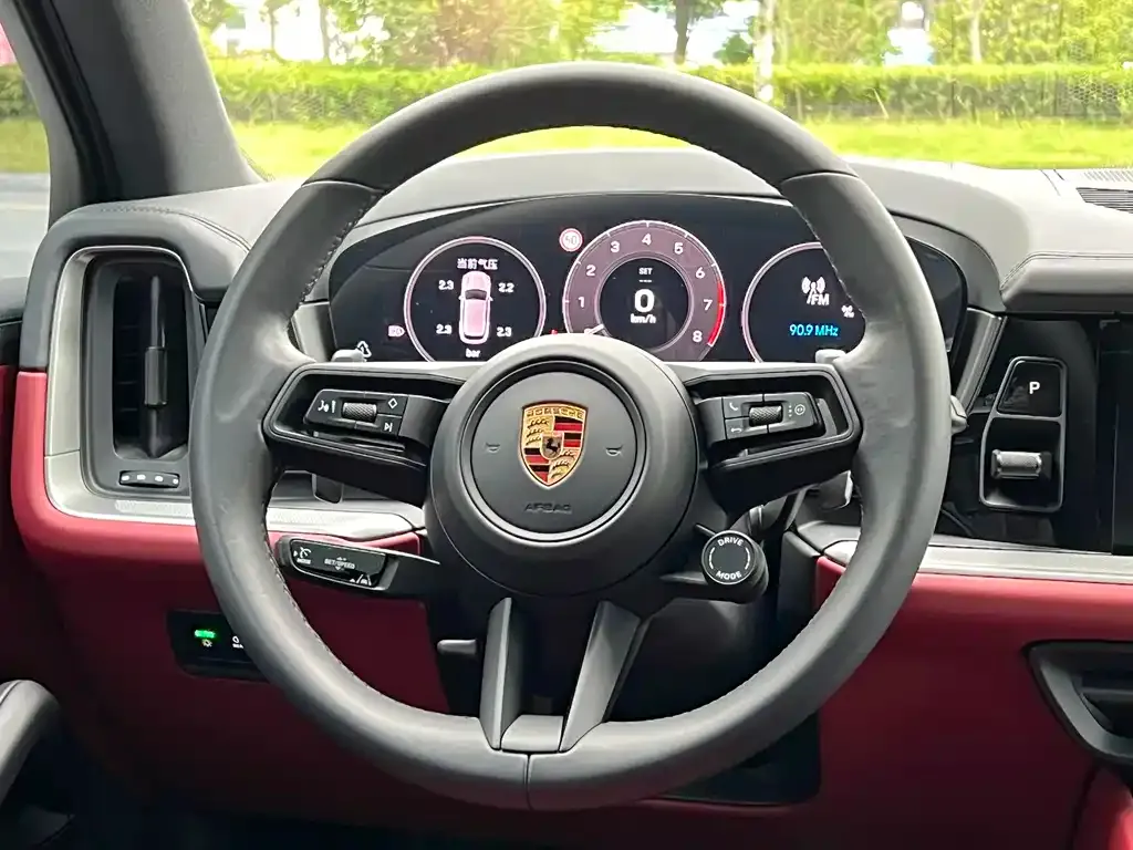Porsche Cayenne 2025 из CN, фото 9