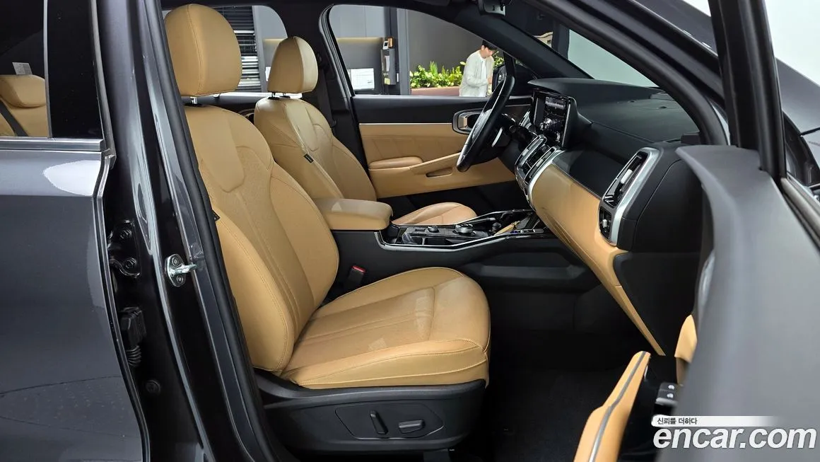 Kia Sorento — фото 10