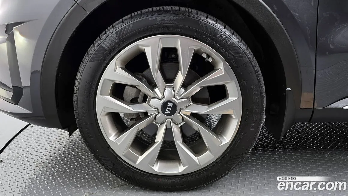 Kia Sorento — фото 5