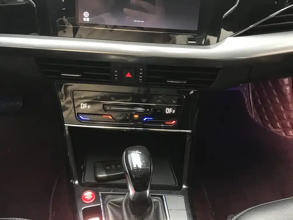 Volkswagen Passat 2022 из CN, фото 10
