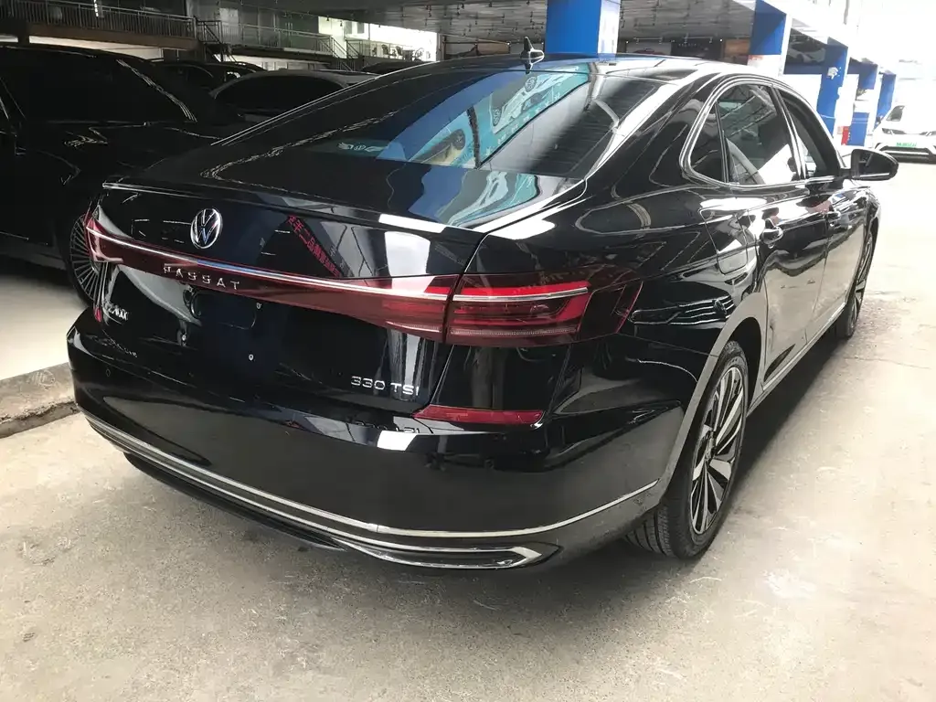 Volkswagen Passat 2022 из CN, фото 4