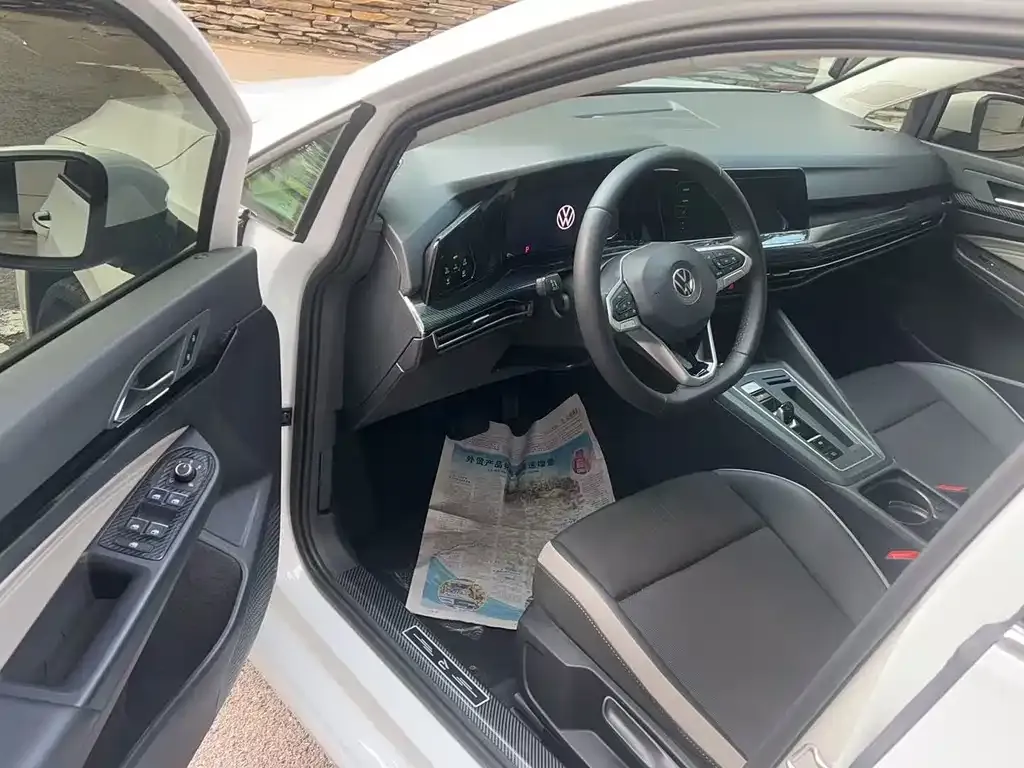 Volkswagen Golf 2022 из CN, фото 8
