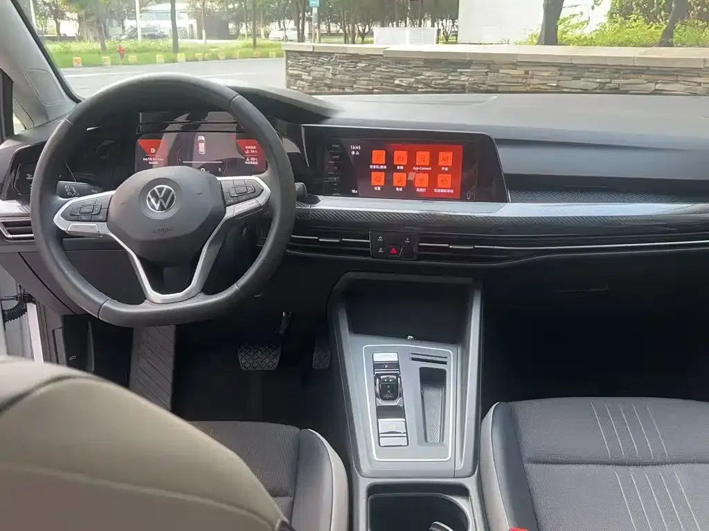 Volkswagen Golf 2022 из CN, фото 9