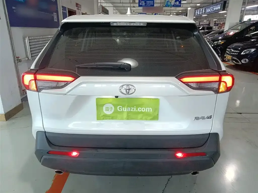 Toyota RAV4 2025 из CN, фото 5