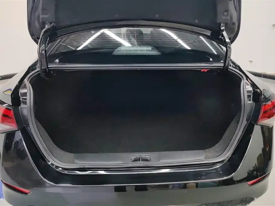 Nissan Sylphy 2023 из CN, фото 4