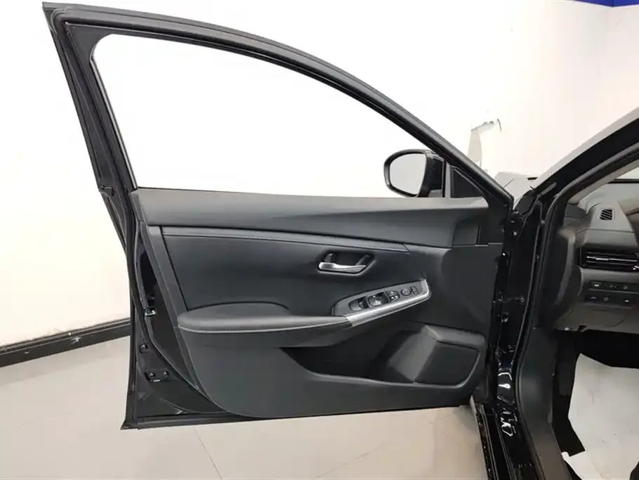 Nissan Sylphy 2023 из CN, фото 7
