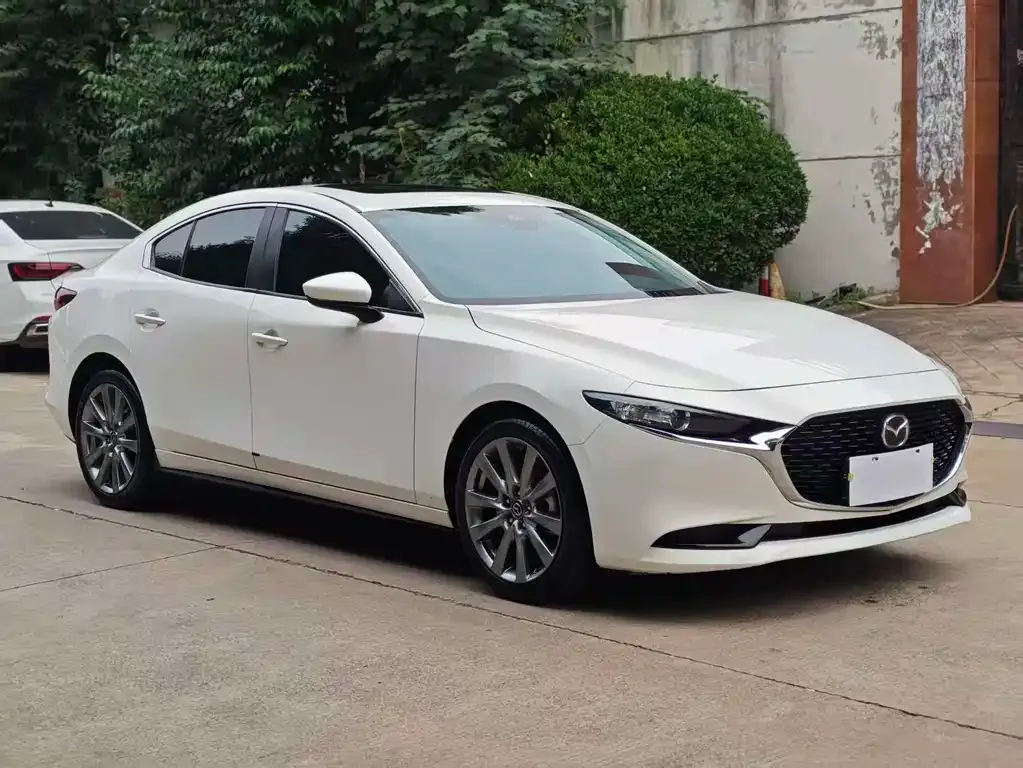 Mazda 3 Axela 2023 из CN, фото 3