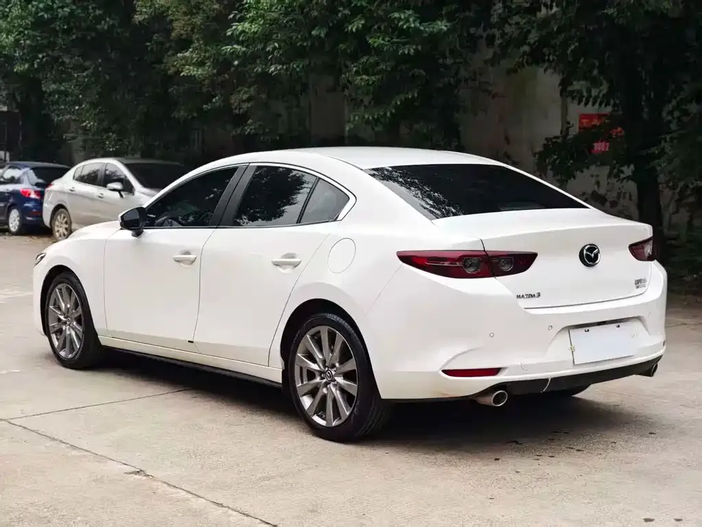 Mazda 3 Axela 2023 из CN, фото 6