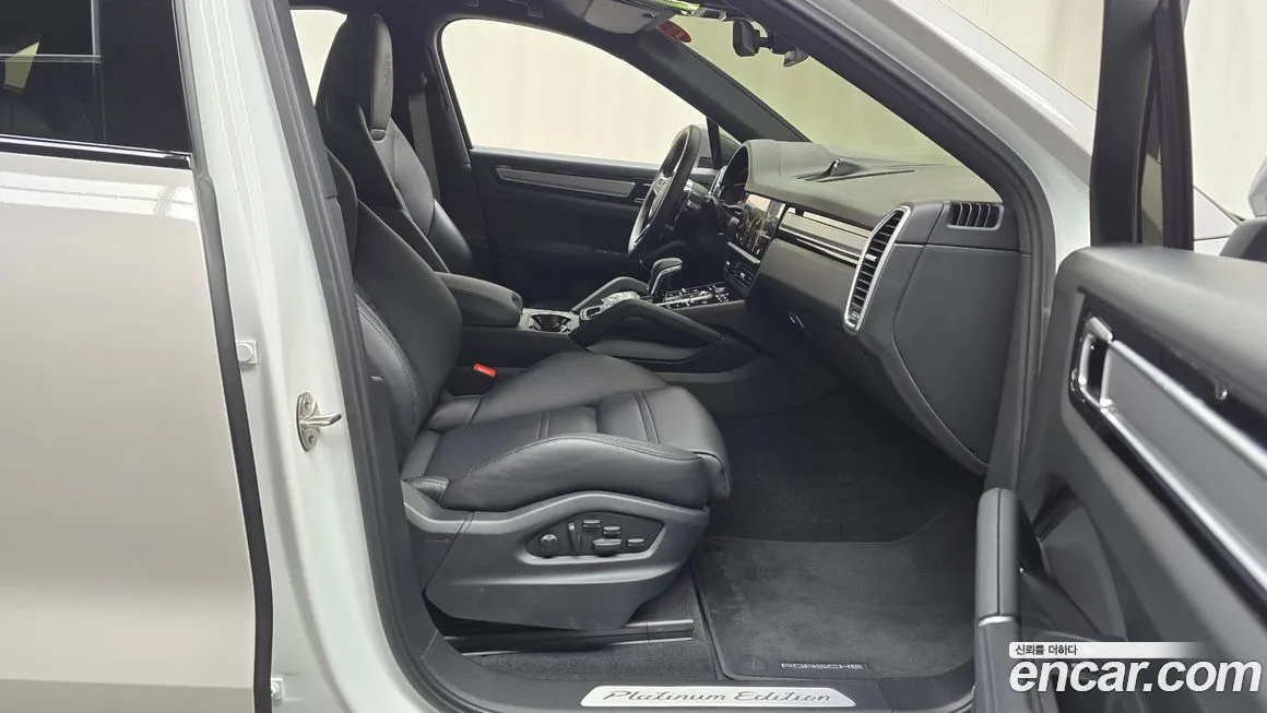 Porsche Cayenne 2023 из KR, фото 10