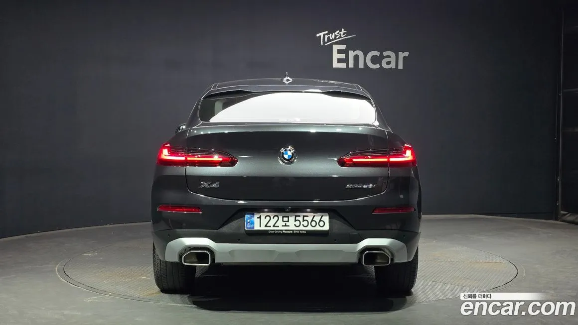 BMW X4 2024 из KR, фото 4