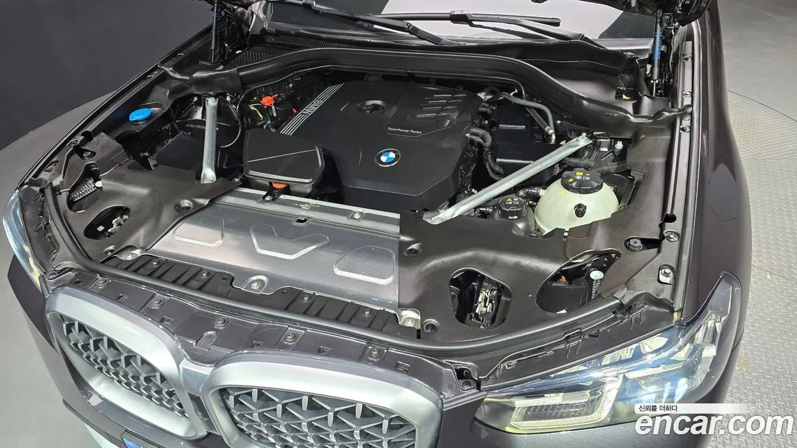 BMW X4 2024 из KR, фото 6