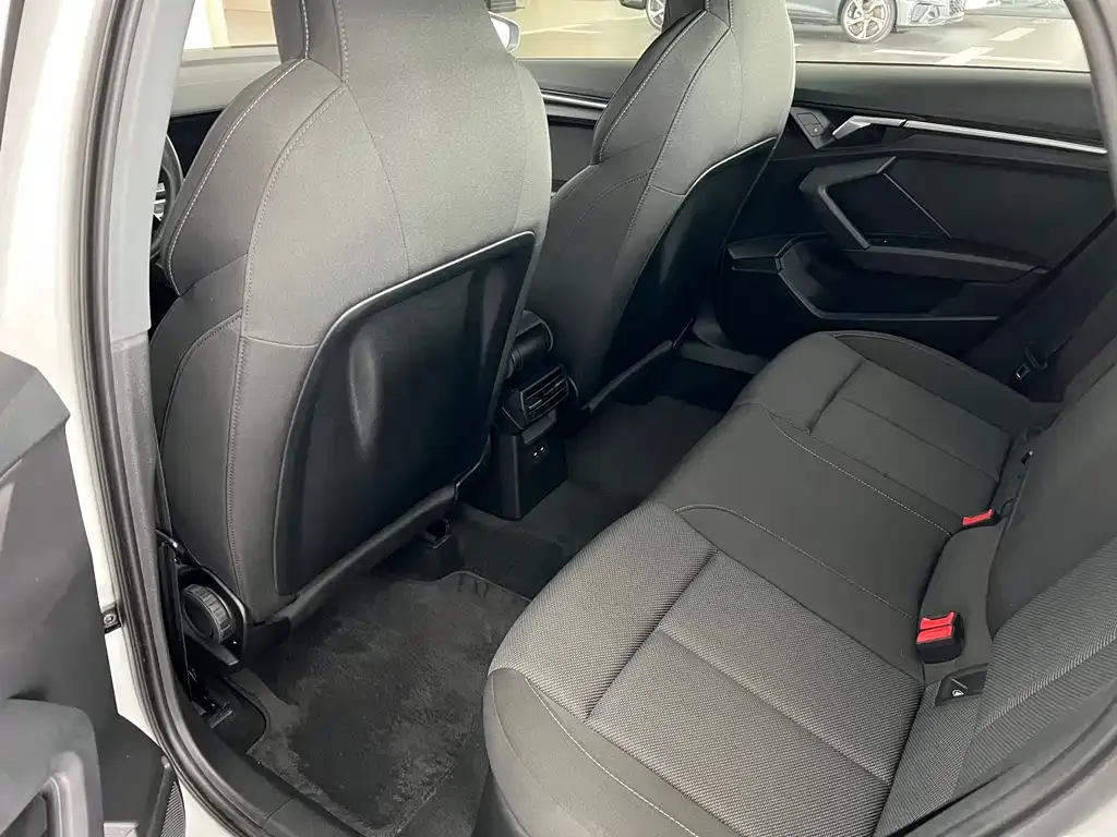 Audi A3 2022 из CN, фото 8