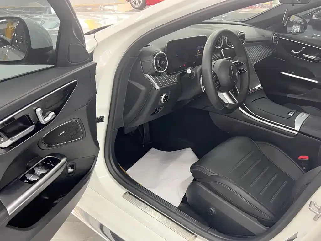 Mercedes-Benz C-Class 2023 из CN, фото 8