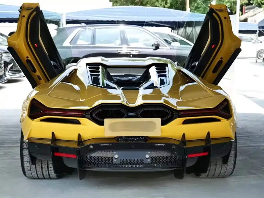 Lamborghini Revuelto 2025 из CN, фото 4