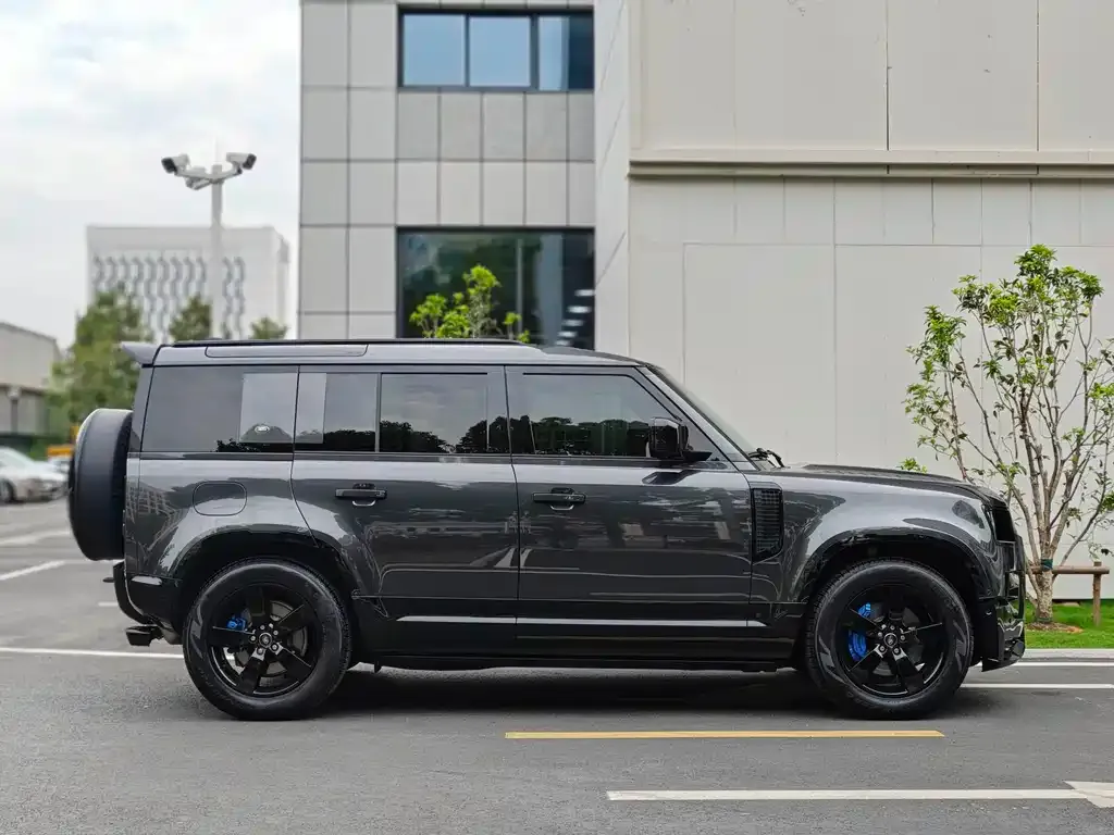 Land Rover Defender — фото 7