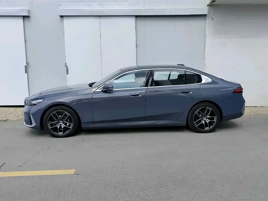BMW i5 2024 из CN, фото 5