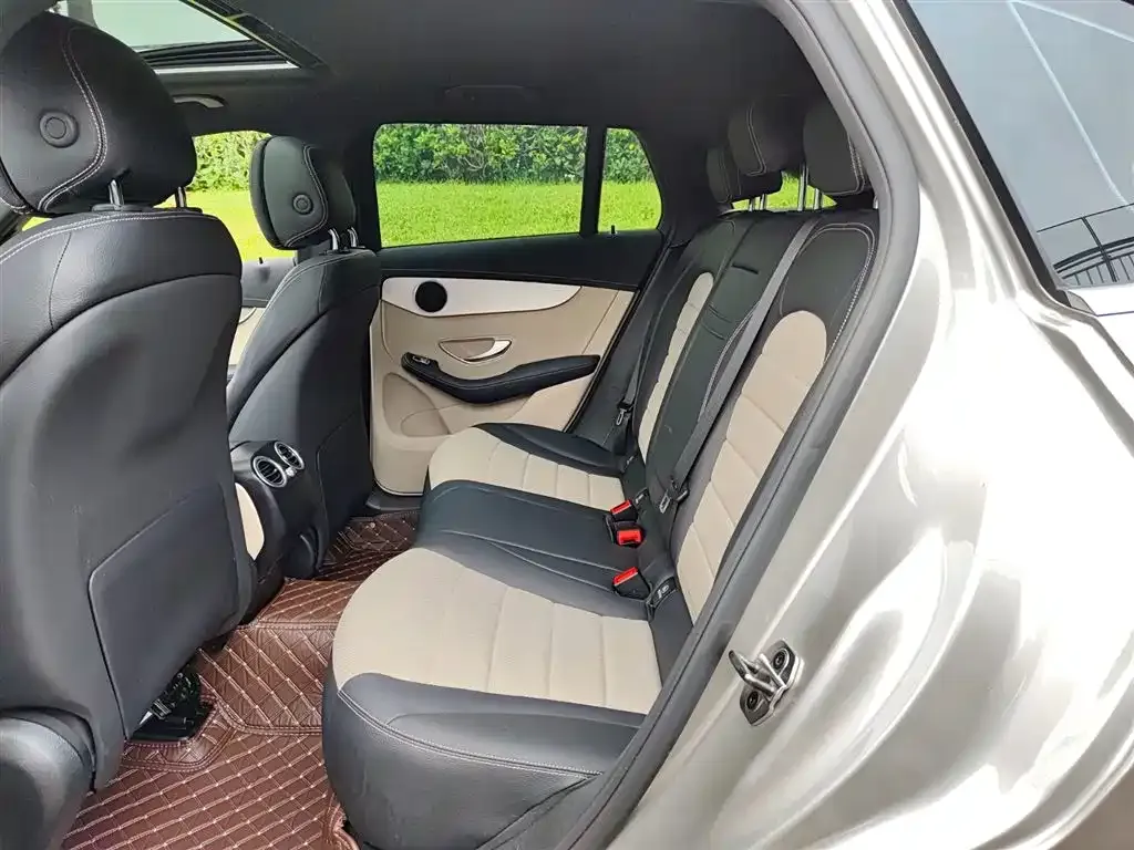 Mercedes-Benz EQC 2022 из CN, фото 8