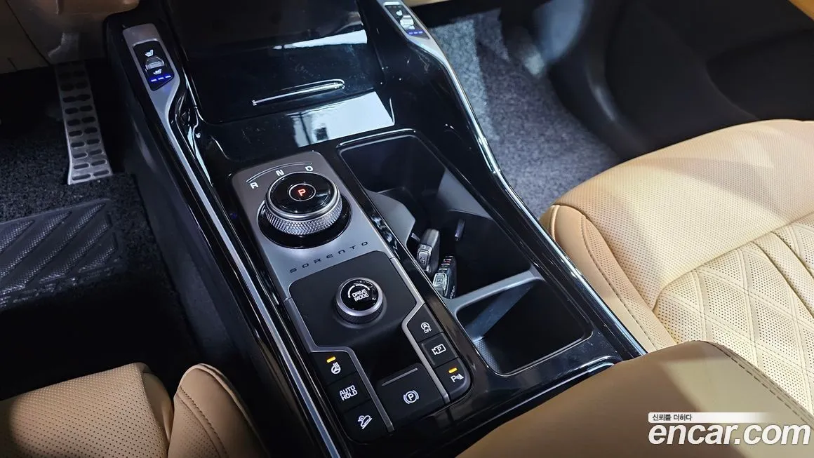 Kia Sorento — фото 9