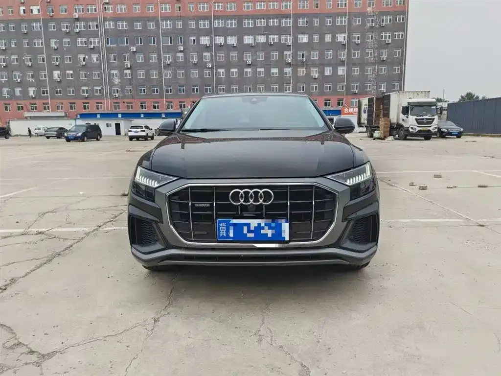 Audi Q8 2022 из CN, фото 2