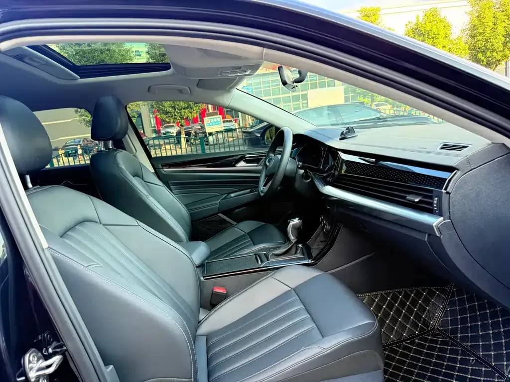 Volkswagen Passat — фото 10