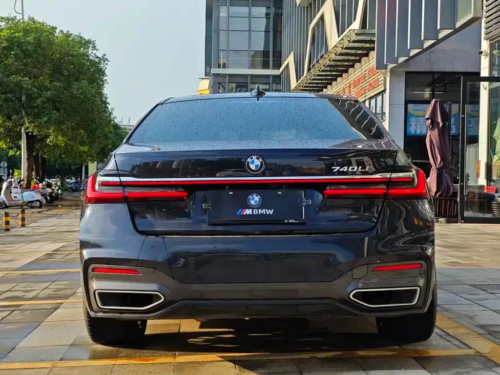 BMW 7 Series 2021 из CN, фото 5