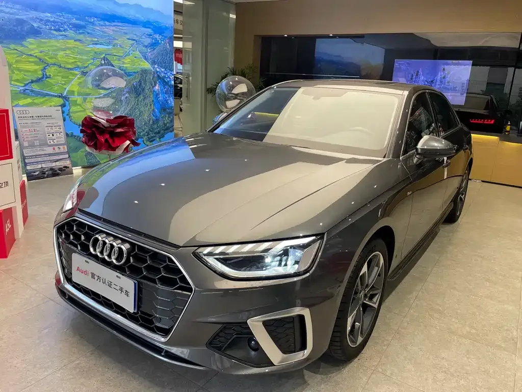 Audi A4L 2023 из CN, фото 1
