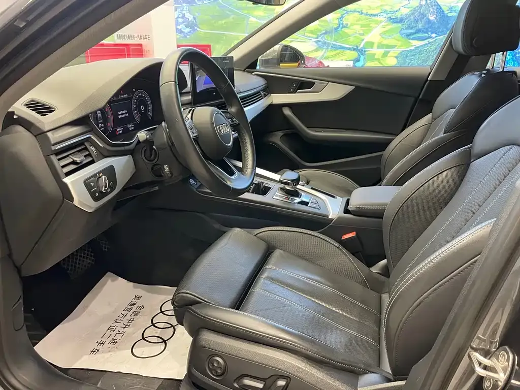 Audi A4L 2023 из CN, фото 8