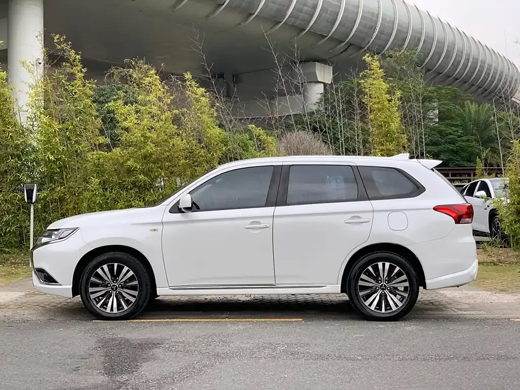 [object Object] Outlander 2022 из CN, фото 7