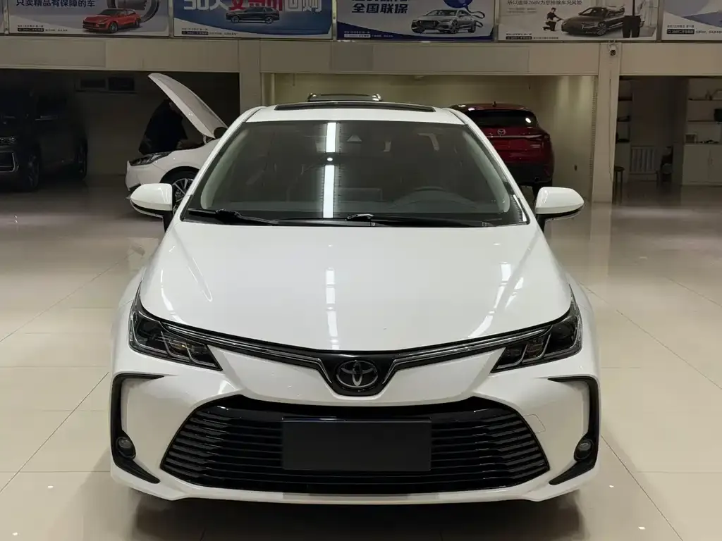 Toyota Corolla 2022 из CN, фото 2