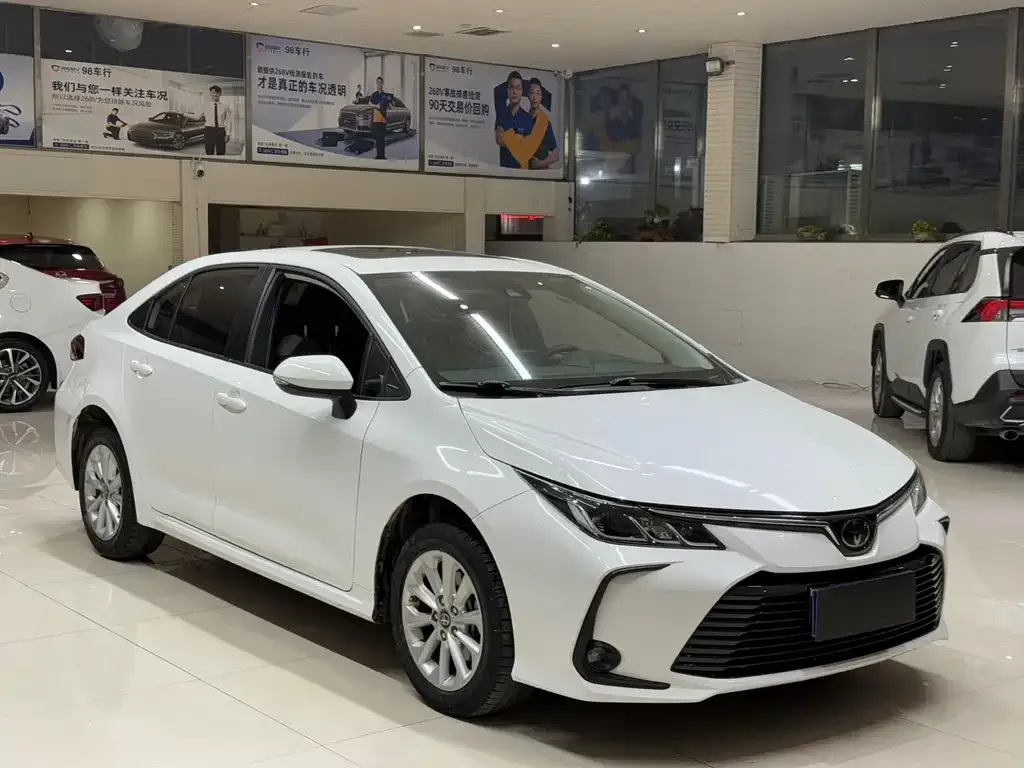 Toyota Corolla 2022 из CN, фото 3