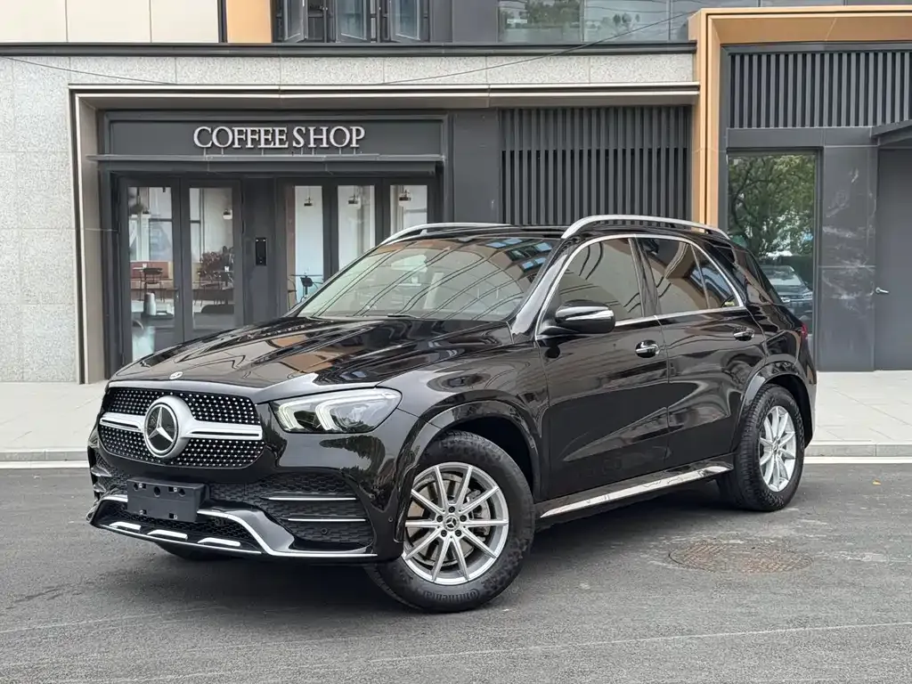Mercedes-Benz GLE — фото 1