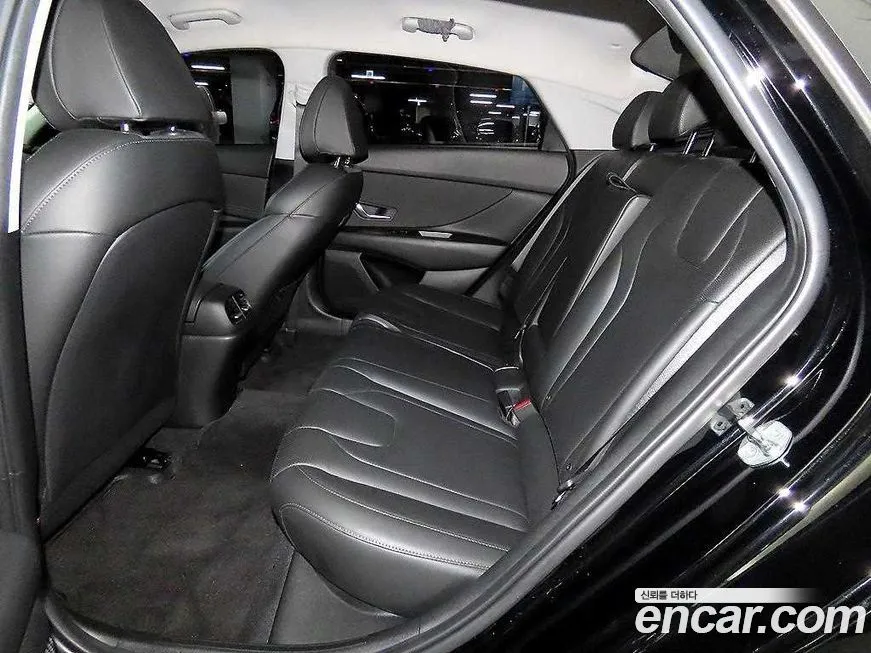 Hyundai AVANTE — фото 7