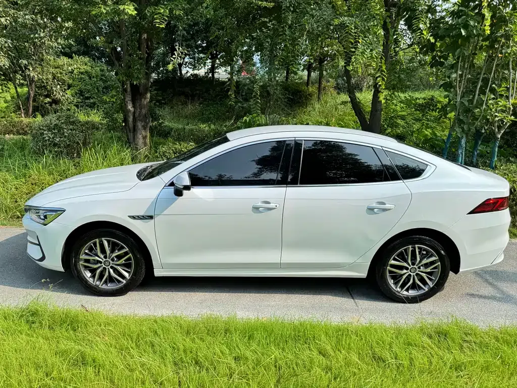 BYD Qin PLUS 2024 из CN, фото 8