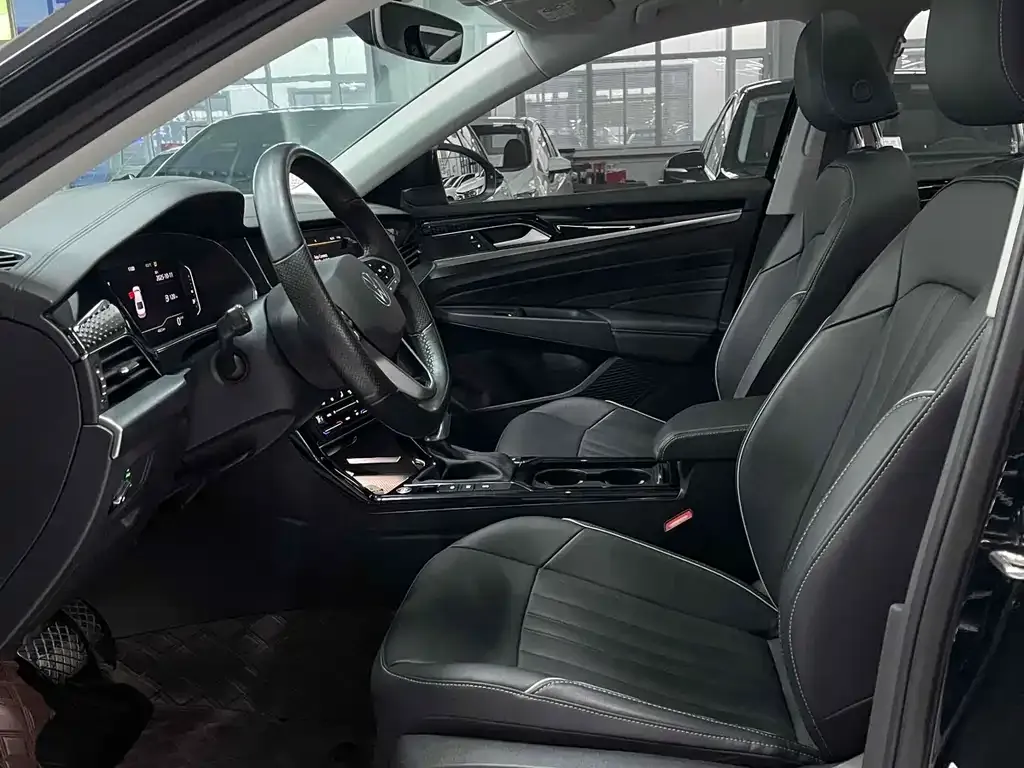 Volkswagen Passat 2022 из CN, фото 8